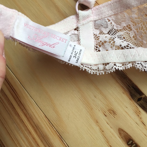 Pink lace memory foam VS bra - Picture 3 of 3